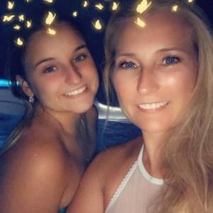 Meet your Posher, Janet